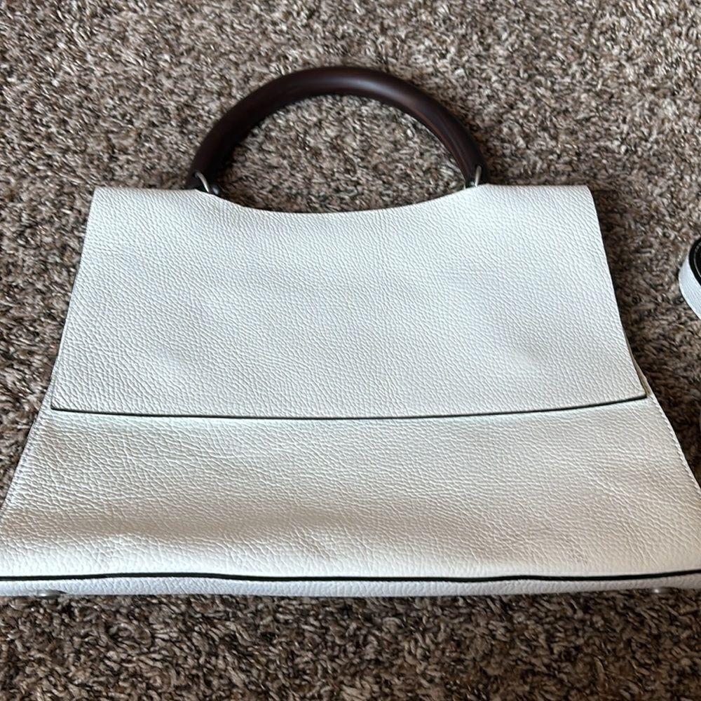 Lia Numa white Italian leather purse - Picture 2 of 8